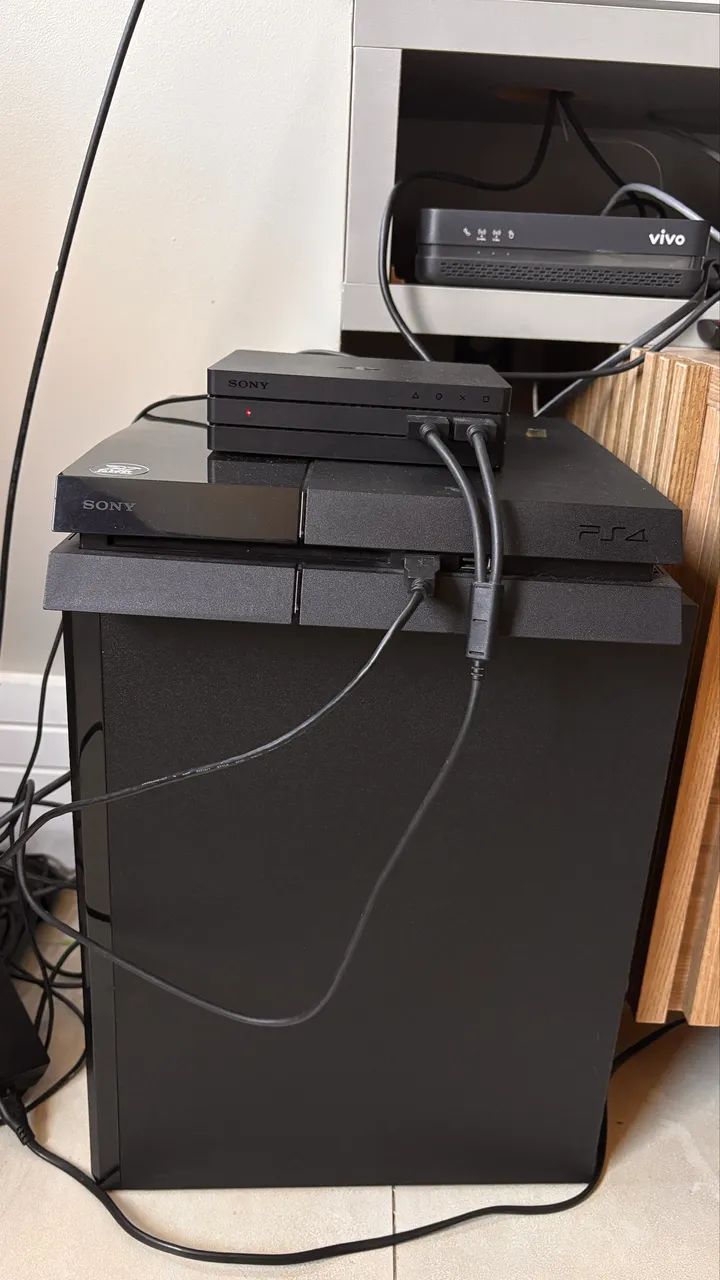 PS4 único dono. 64300202149379122