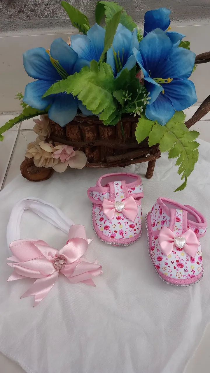 Sapatinhos Bebê Menina Rosa com Flores - Novo - Foto 3