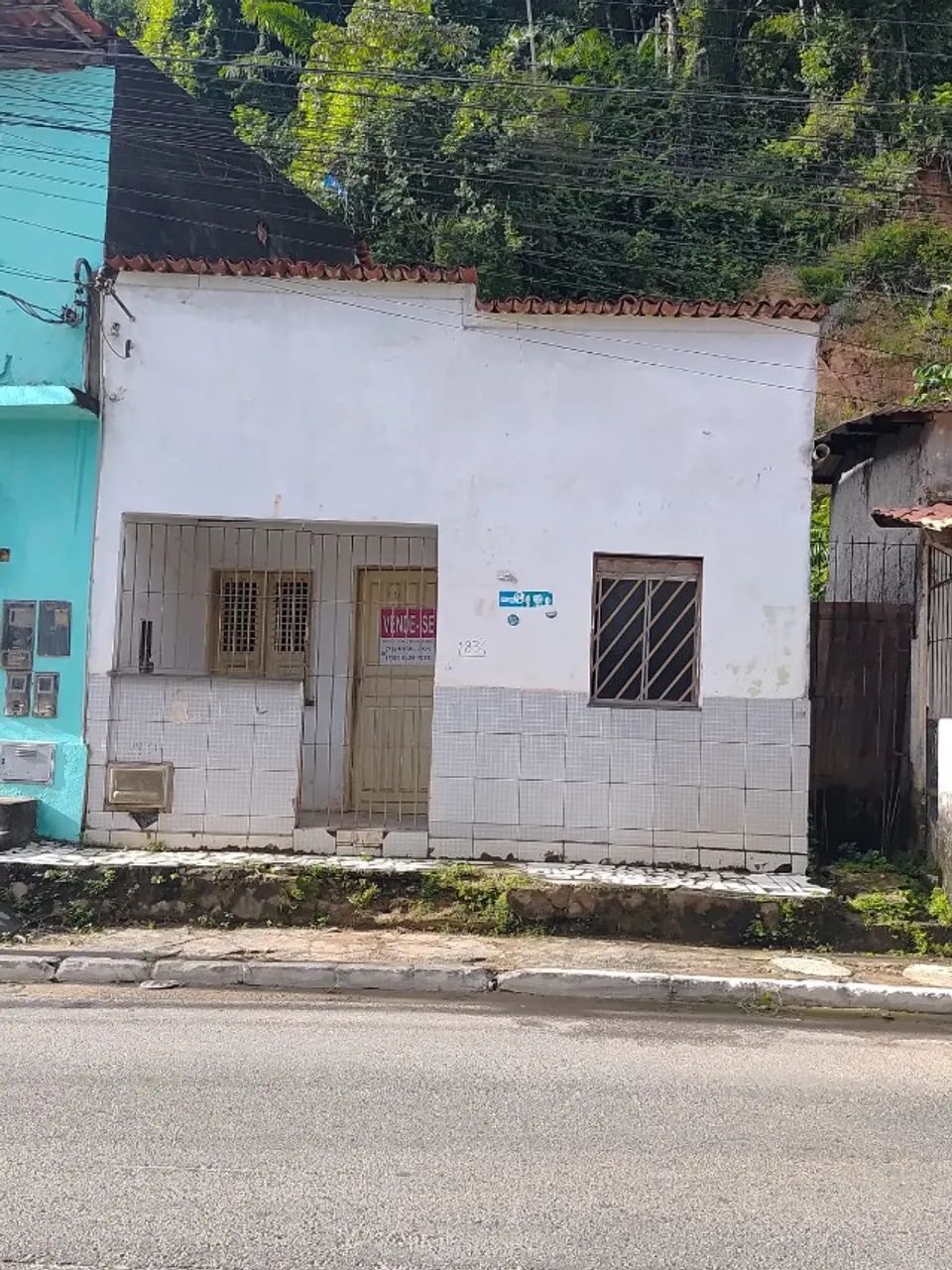 VENDO UM CASA  COM DOCUMENTAÇÃO