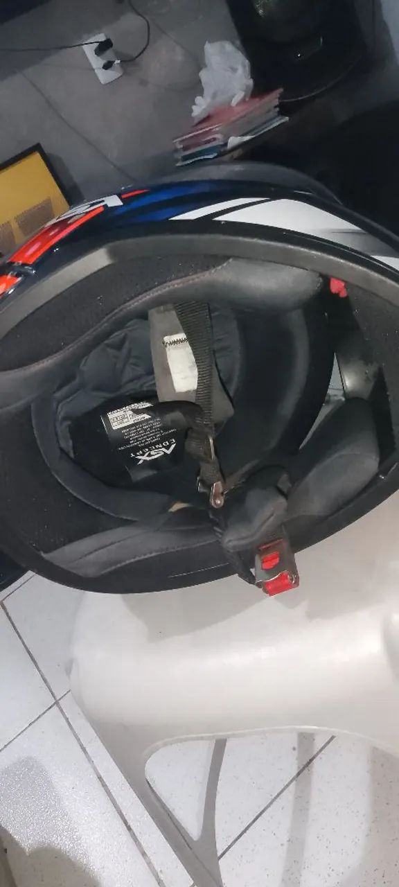 Capacete ASX tamanho 60 troco também por 58 - Foto 2