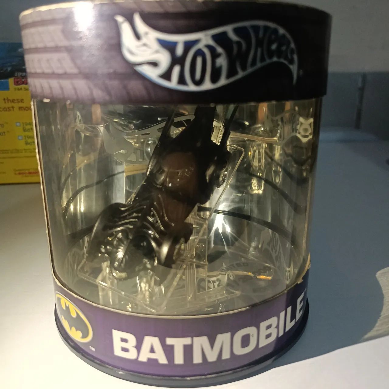 Hot Wheels Batman Batmóbile Batmóvel 1/64 - Foto 2