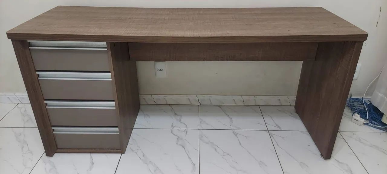 Vendo Escrivania de escritório em Mdf.  - Foto 2