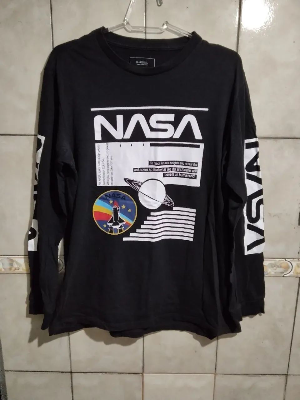 Camiseta Manga Longa NASA - Estilo e Conforto!