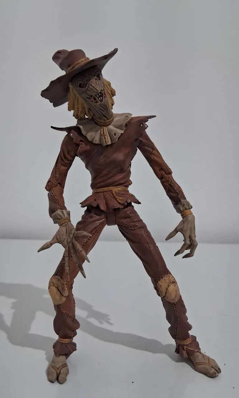 Boneco Action Figure Espantalho Batman Animated Robin