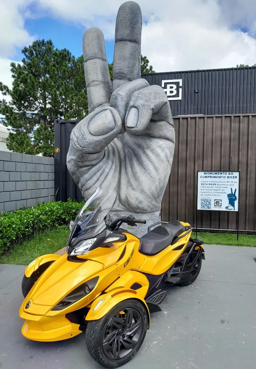Can-Am Spyder ST-S com apenas 5.000km rodados - 2013
