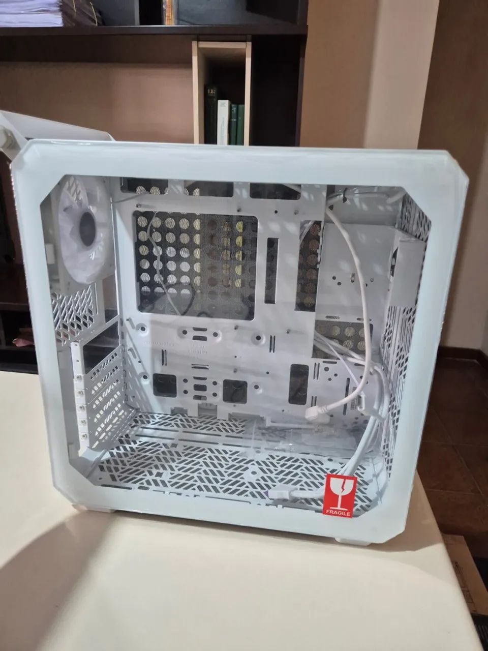 Gabinete Cooler Master Qube 500 - Novo! - Foto 2