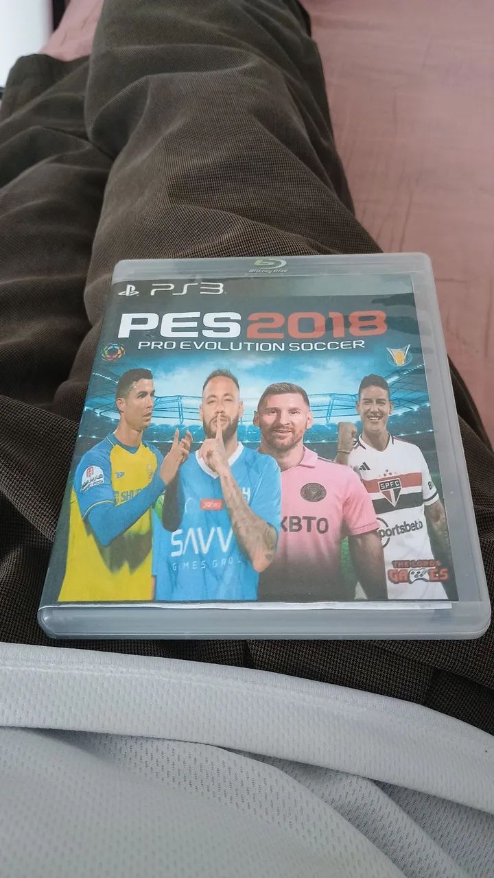 Vendo  PES 18  play 3 atualizado 