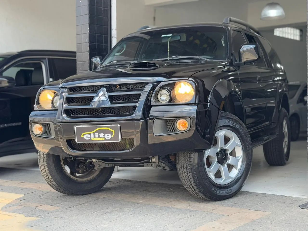Mitsubishi Pajero Sport Hpe 2.5 Diesel Automatica Completa Financia e Troca  - Foto 3