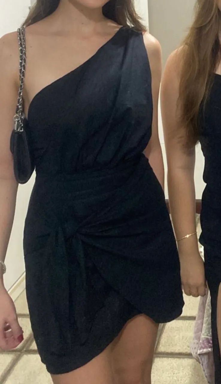  Vestido preto