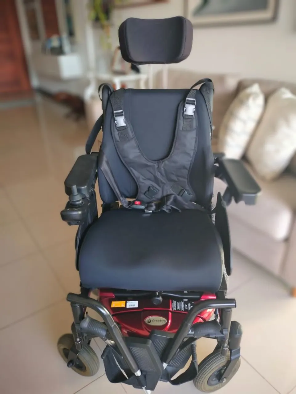 Cadeira de rodas motorizada