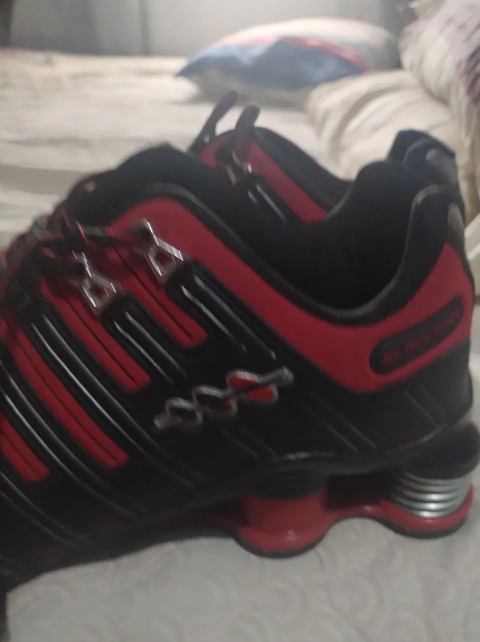 Tênis Preto e Vermelho 38 - Foto 4
