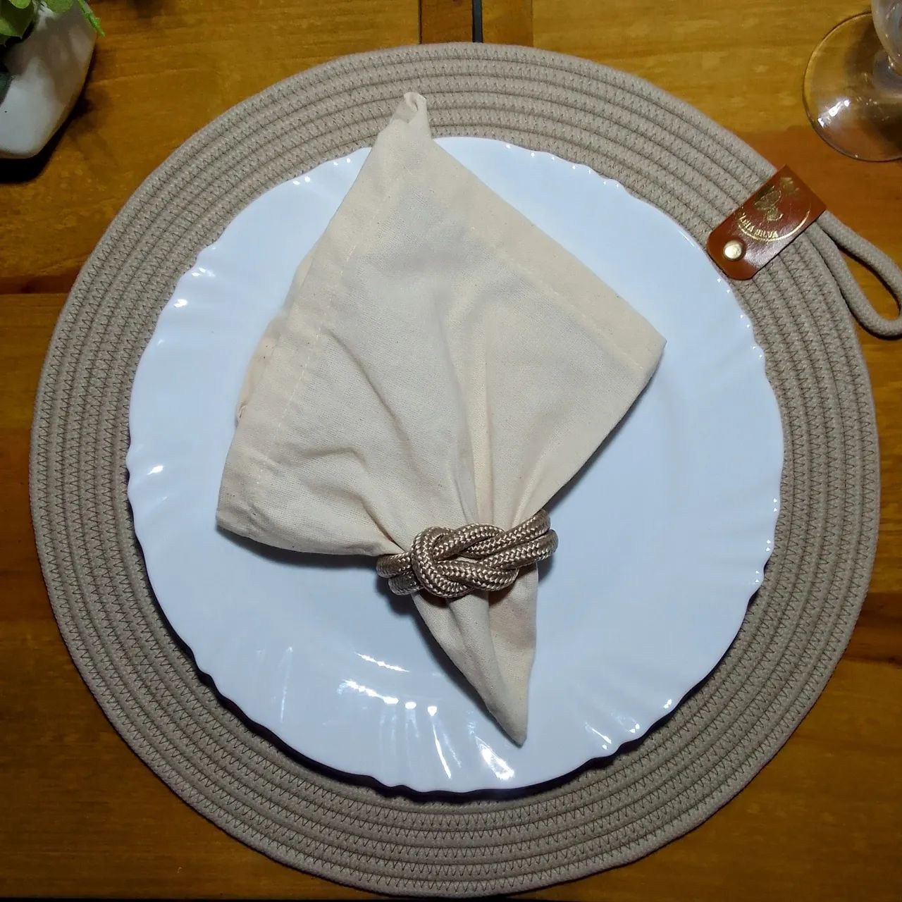 Conjunto de Mesa Posta Elegante 6 peças  - Foto 4
