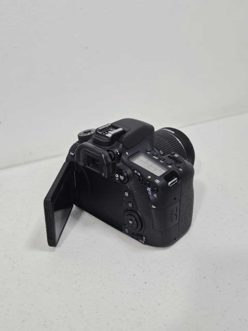 Câmera Canon EOS 80D com Lente e Acessórios - Foto 4