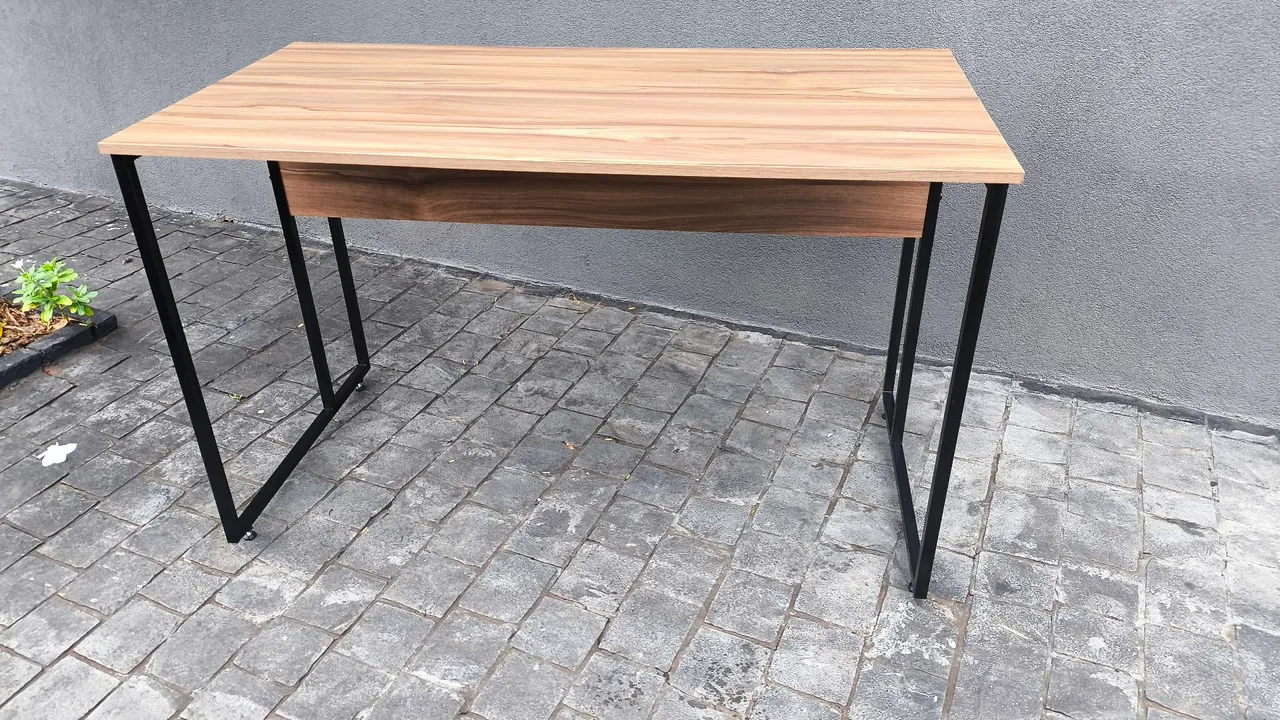 Mesa de escritório 1.20m estilo industrial atacado ou varejo