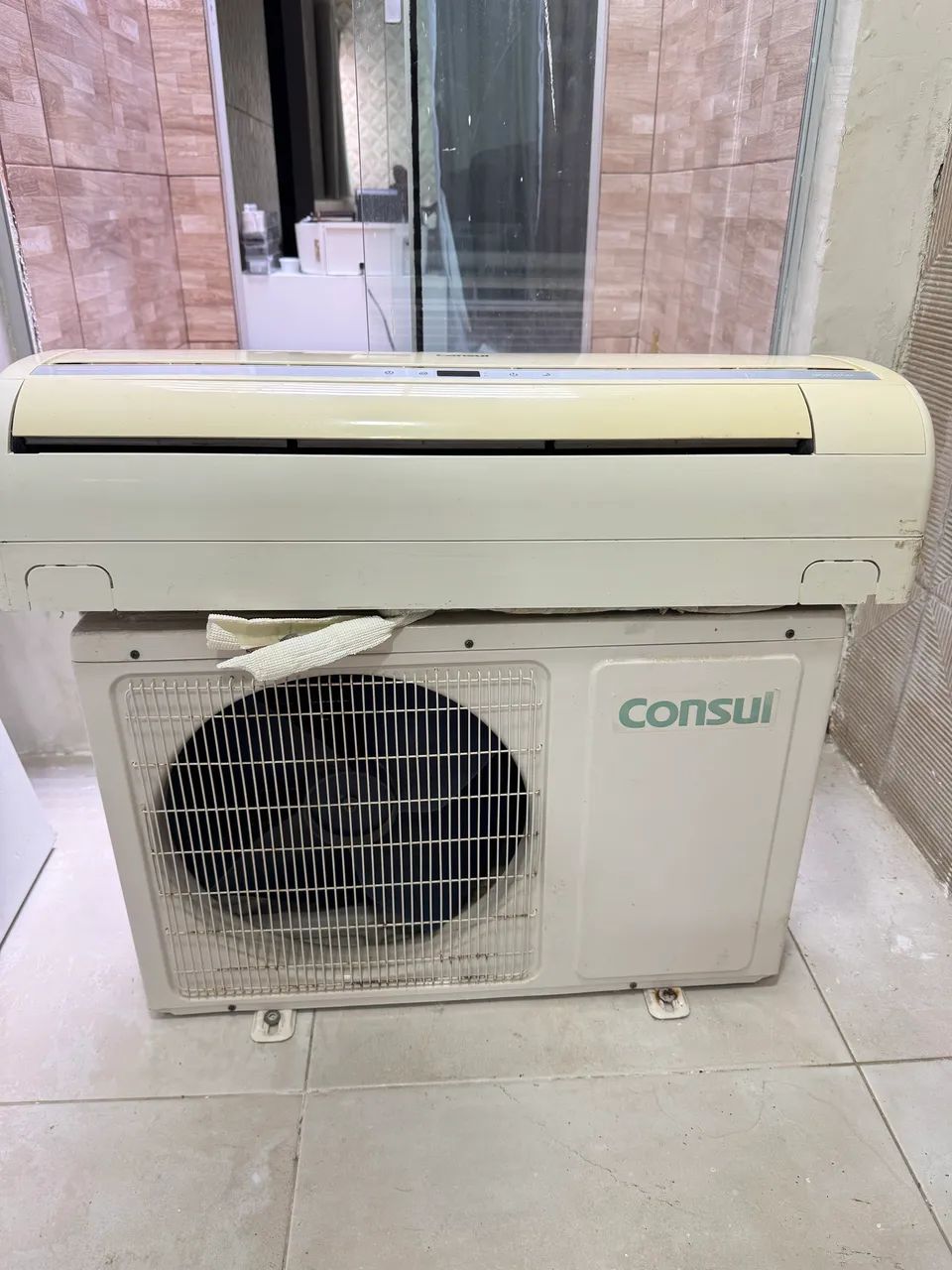 Condicionador de ar ( ar-condicionado)