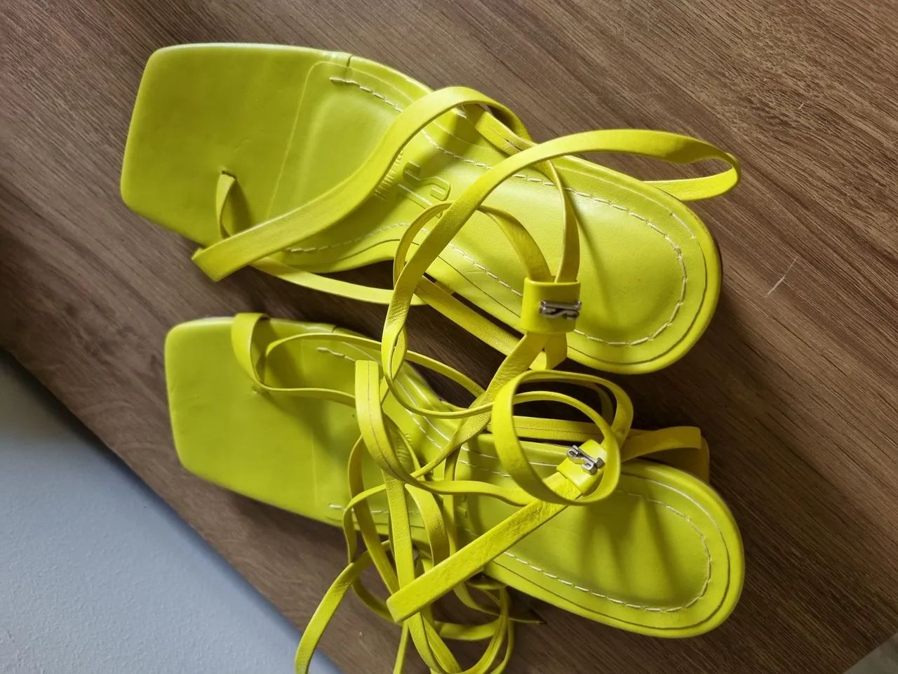 Sandália santa lolla com santo Calçados Bequimão, São Luís