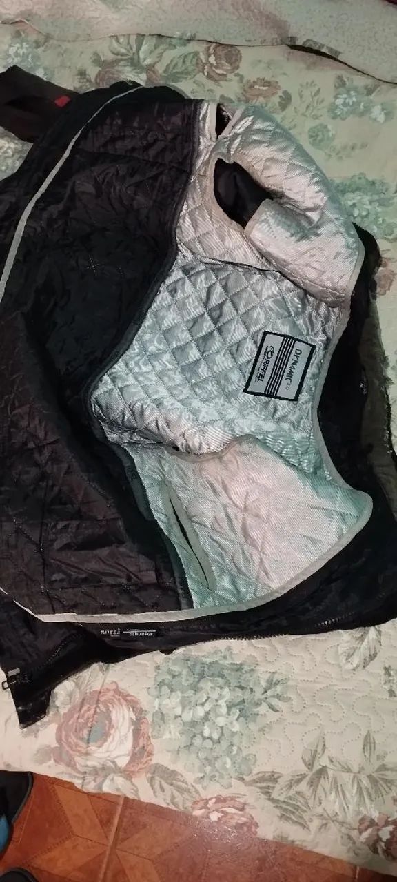 Jaqueta de Motociclista Preta com Detalhes - Foto 2