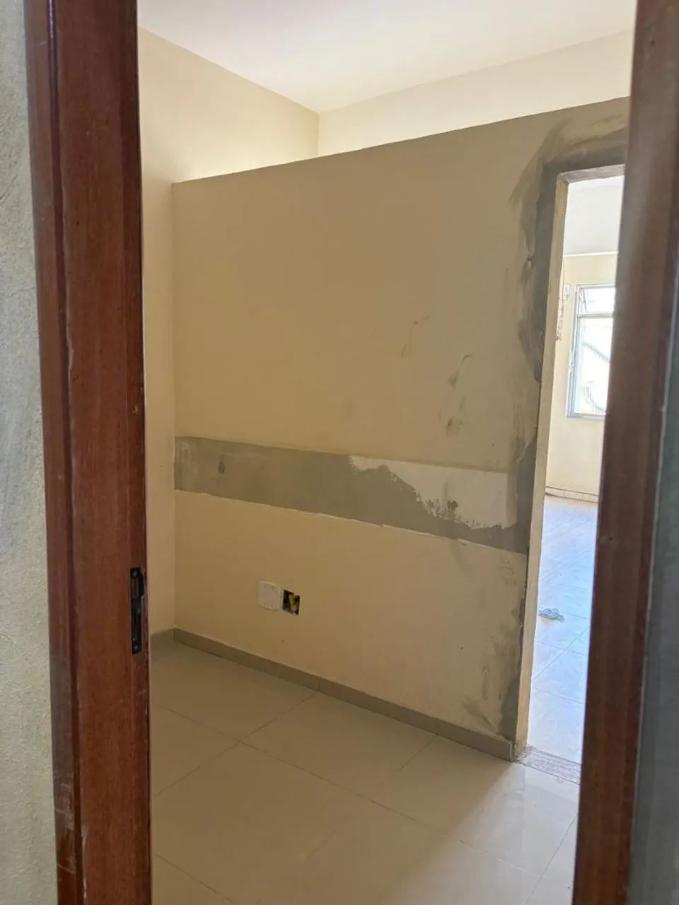 Sala com 52m² no centro de Itaguaí pronta para ser ocupada. - Foto 3