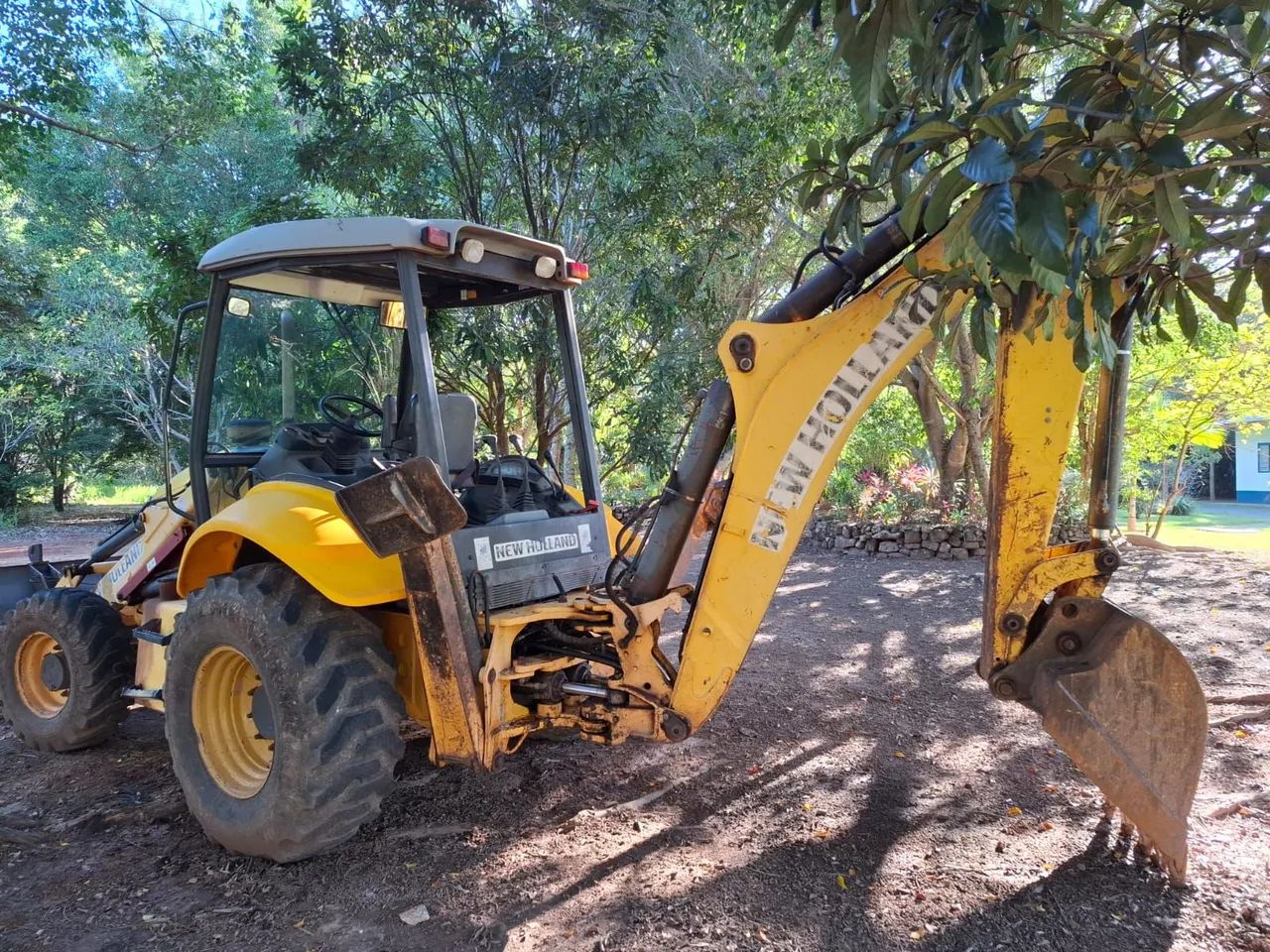 RETROESCAVADEIRA NEW HOLLAND B95B 2012 - Foto 2