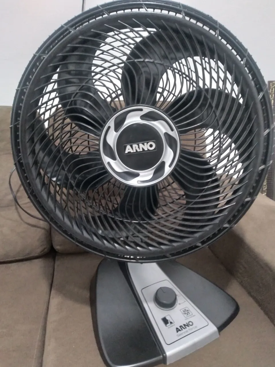Ventilador de Mesa Arno 40cm todo funcionando perfeitamente 