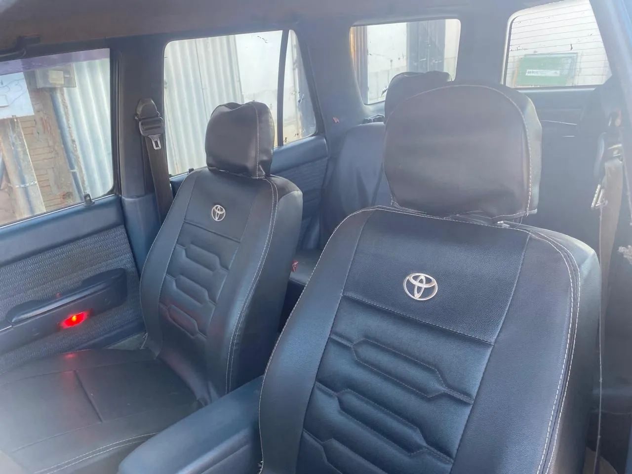 Vendo ou troco carro menor valor  - Foto 5