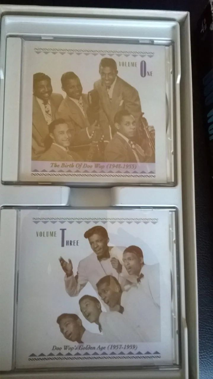 Box 8 CD's + encarte The Doo Wop 101 vocal group gems from the golden age of rock 'n' roll - Foto 4