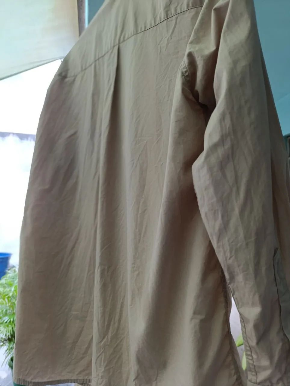 Camisa de botão  Bege da moda Imita Linho - Foto 2