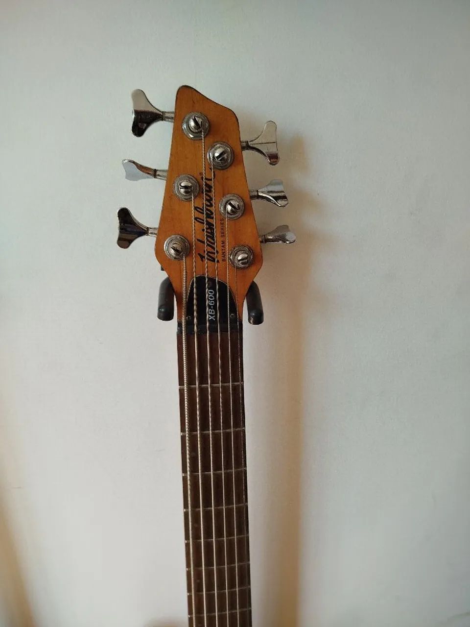 Baixo WASHBURN XB 600 RARIDADE SOM MARAVILHOSO - Instrumentos