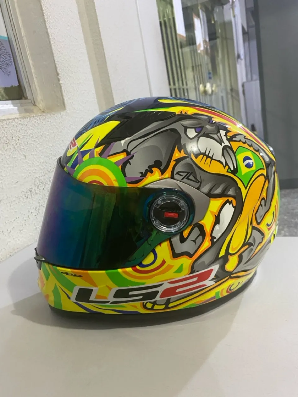 Capacete LS2 edição especial