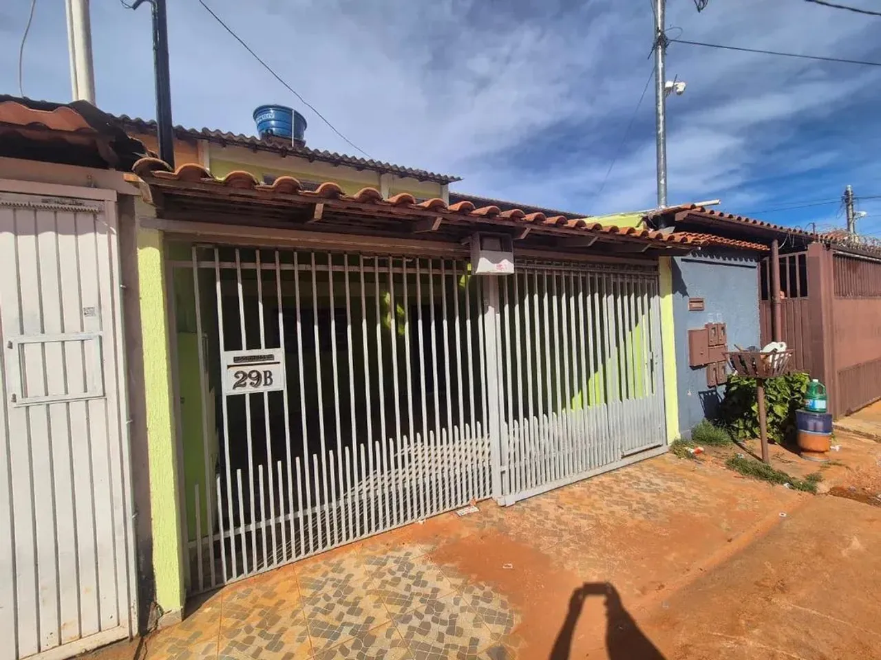 Excelente casa com 02 qts + DCE