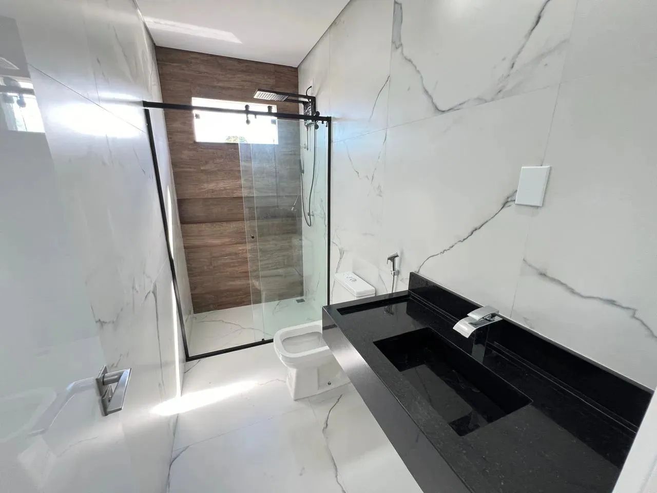 Casa Terrea no Morada dos Passaros 03 Suites/ 1 com Closet/ Churrasqueira e Piscina c Casc - Foto 4