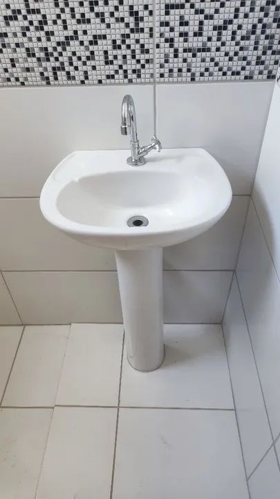 Pia para banheiro com torneira - Foto 2