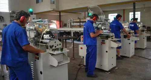 Auxiliar Produção