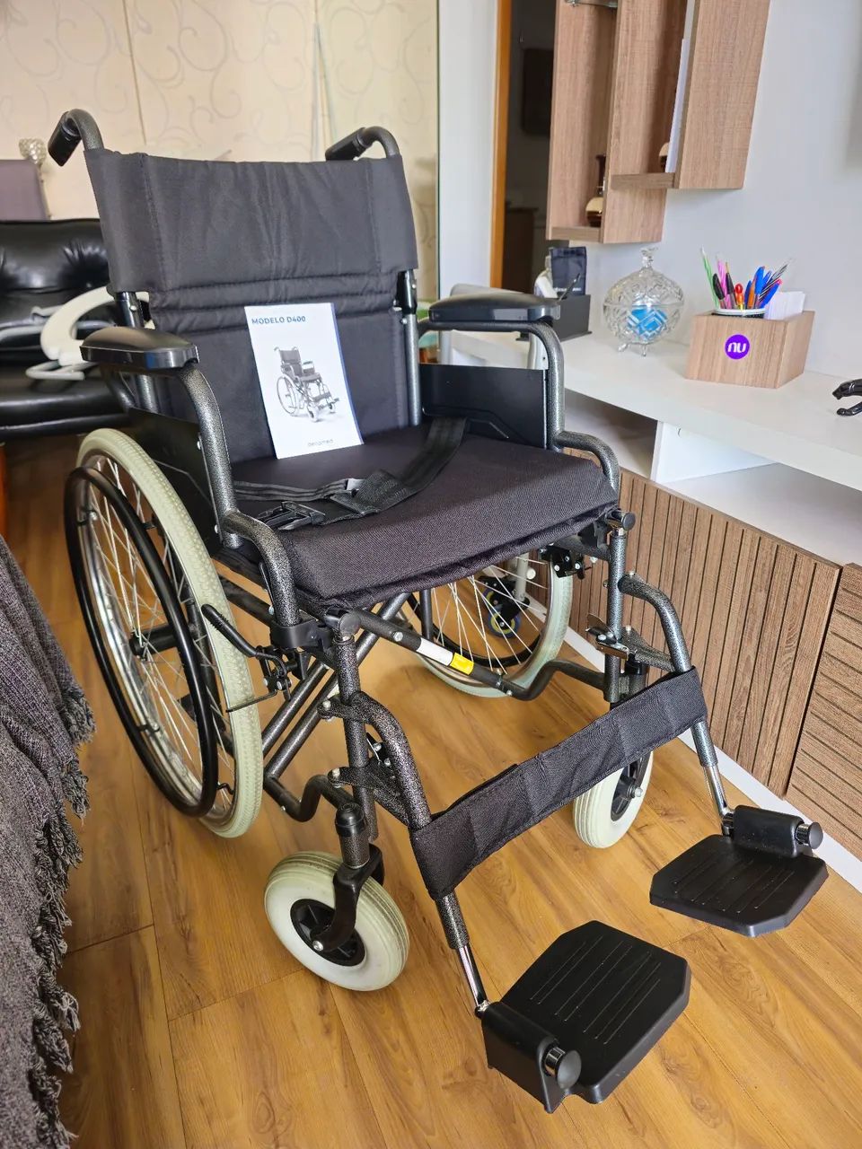 Cadeira de Rodas, cadeira higiênica, andador 