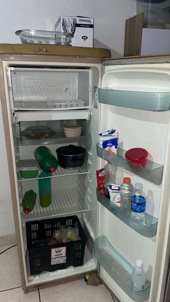 Geladeira C/ defeito - Foto 2