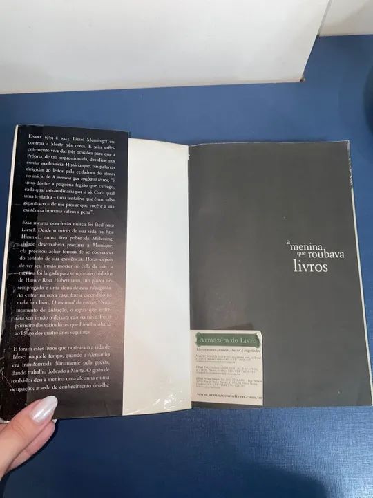 Livro "A menina que roubava livros" - Foto 3