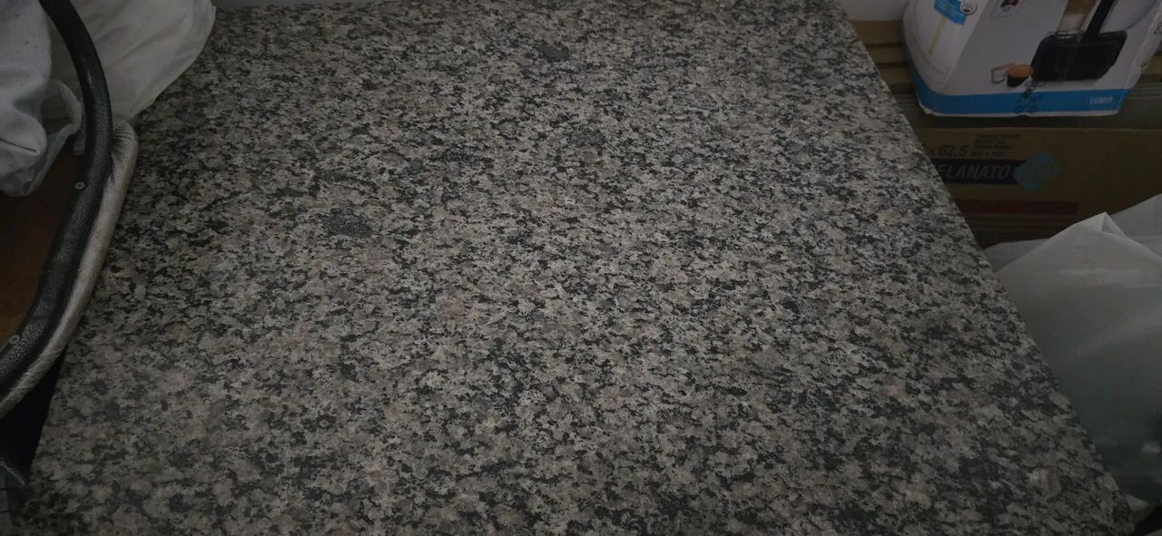 Mesa com 4 cadeiras
