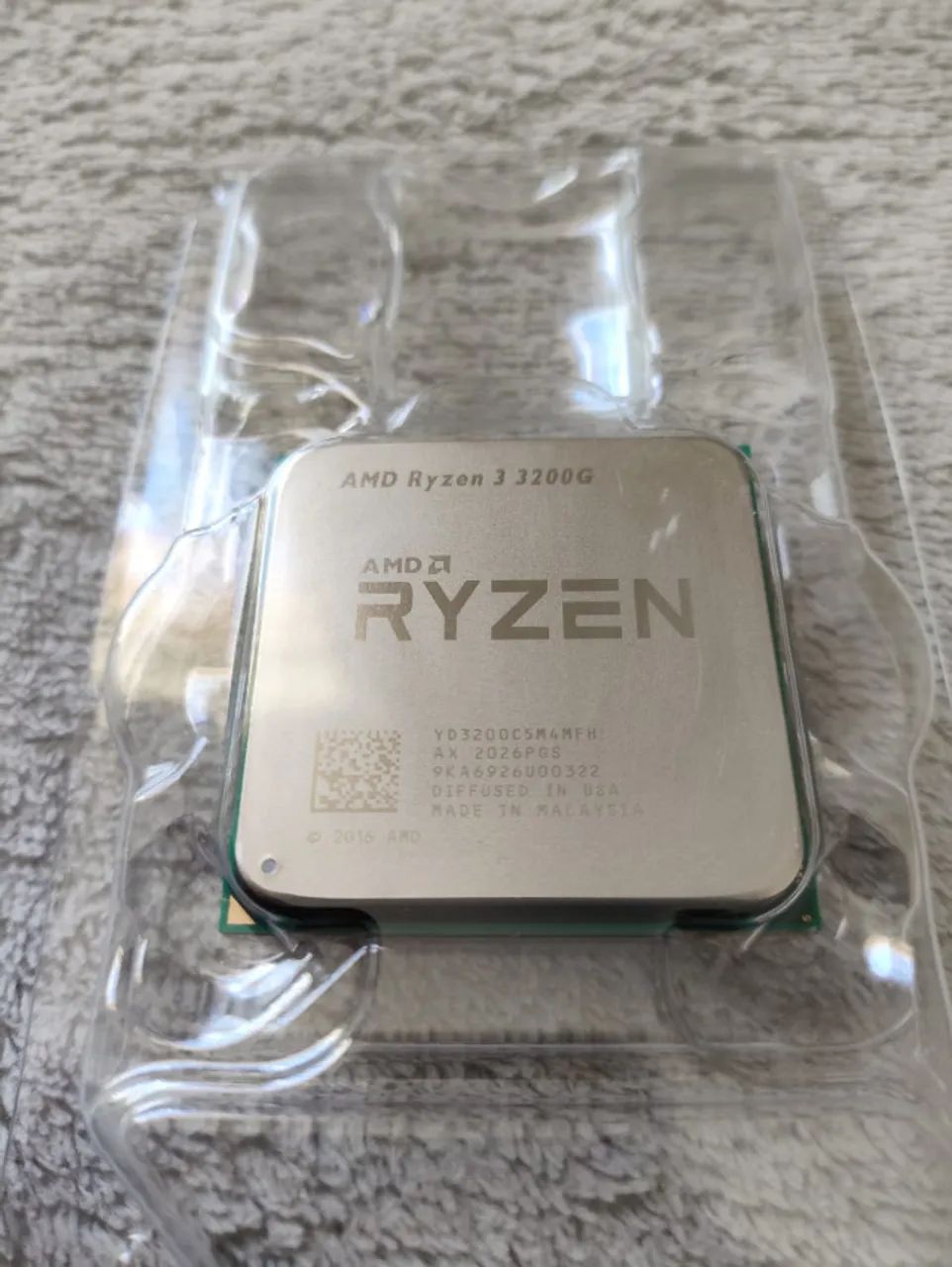 CPU AMD Ryzen 3 3200 G + Cooler Original AMD - Foto 2