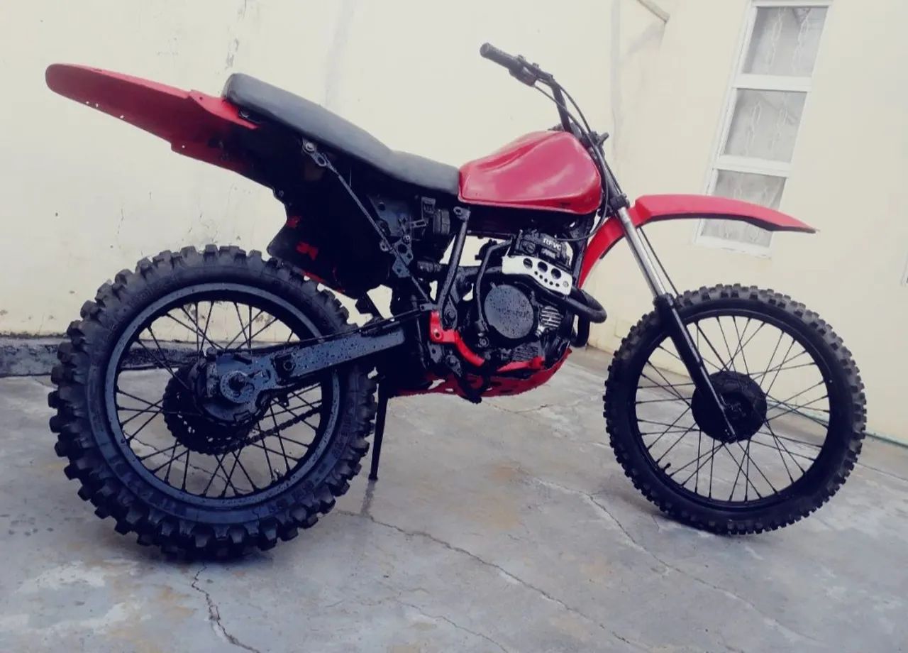 Moto Honda XLX 250R pra TRILHA!  Motor Funcionando! Só Pegar e Andar! (LEIA O ANÚNCIO!) - Foto 5