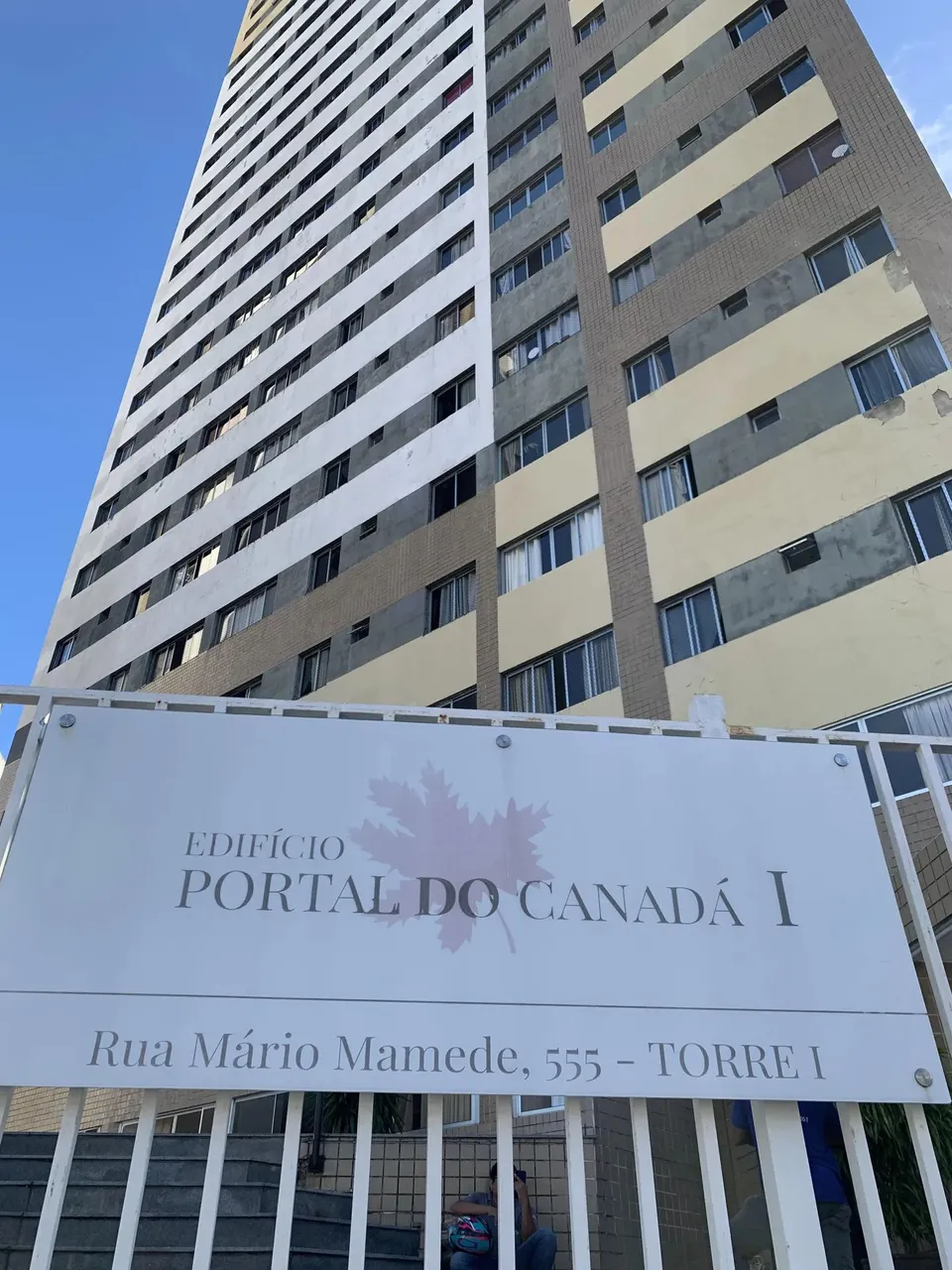 Apartamento Bairro de Fatima com 70 m2 com 3 quartos em Fátima - Fortaleza - CE
