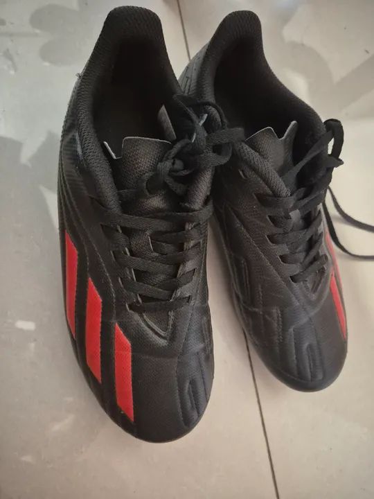 Chuteiras Adidas - Tamanho 37 - Novas