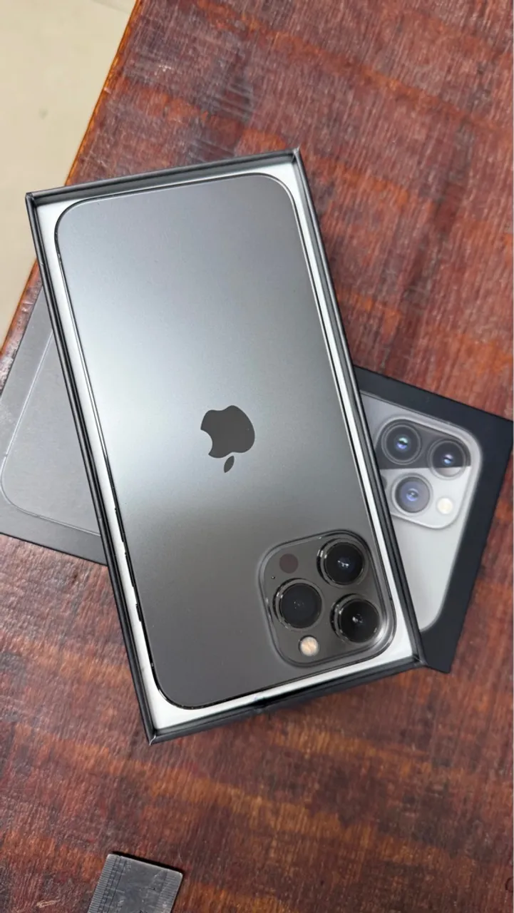 iPhone 13 Pro Max 256GB 中古 67,910円 | ネット最安値の価格