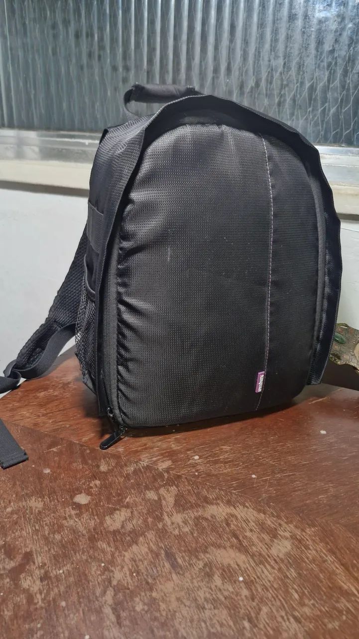 Mochila Fotografica Preta com Roxo - Foto 3