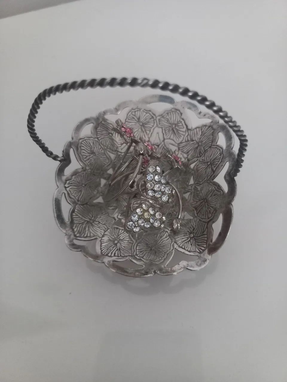 Porta jóias em prata com formato de cesta