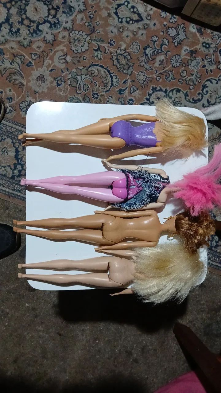 Lote 4 barbies.  - Foto 2