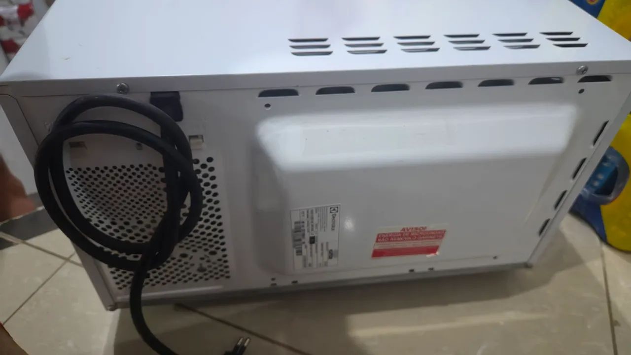 Microondas Eletrolux MTD30 - Foto 4