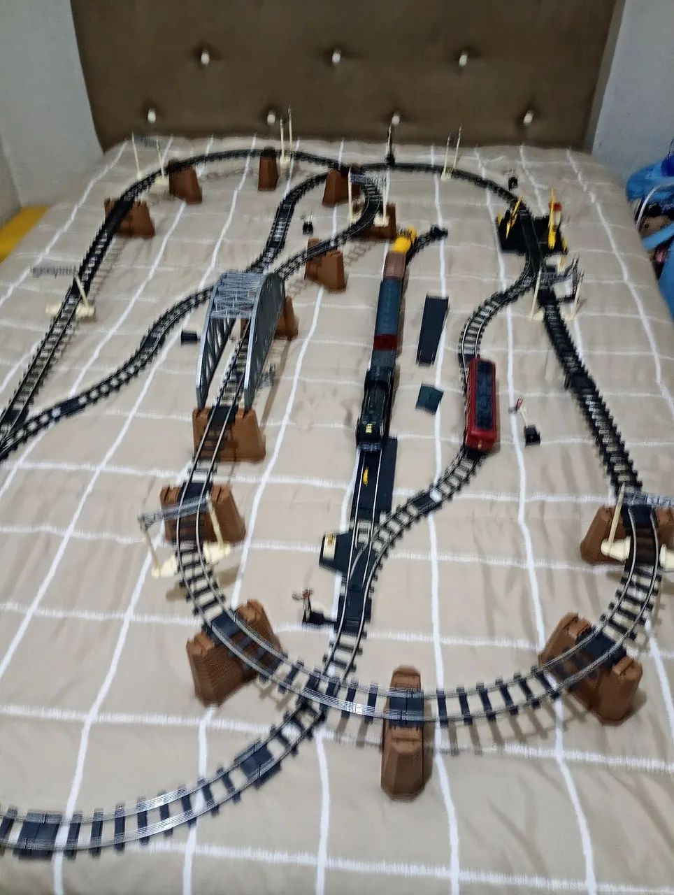 Ferrorama xp1500 com 2 locomotiva funcionando perfeitamente 