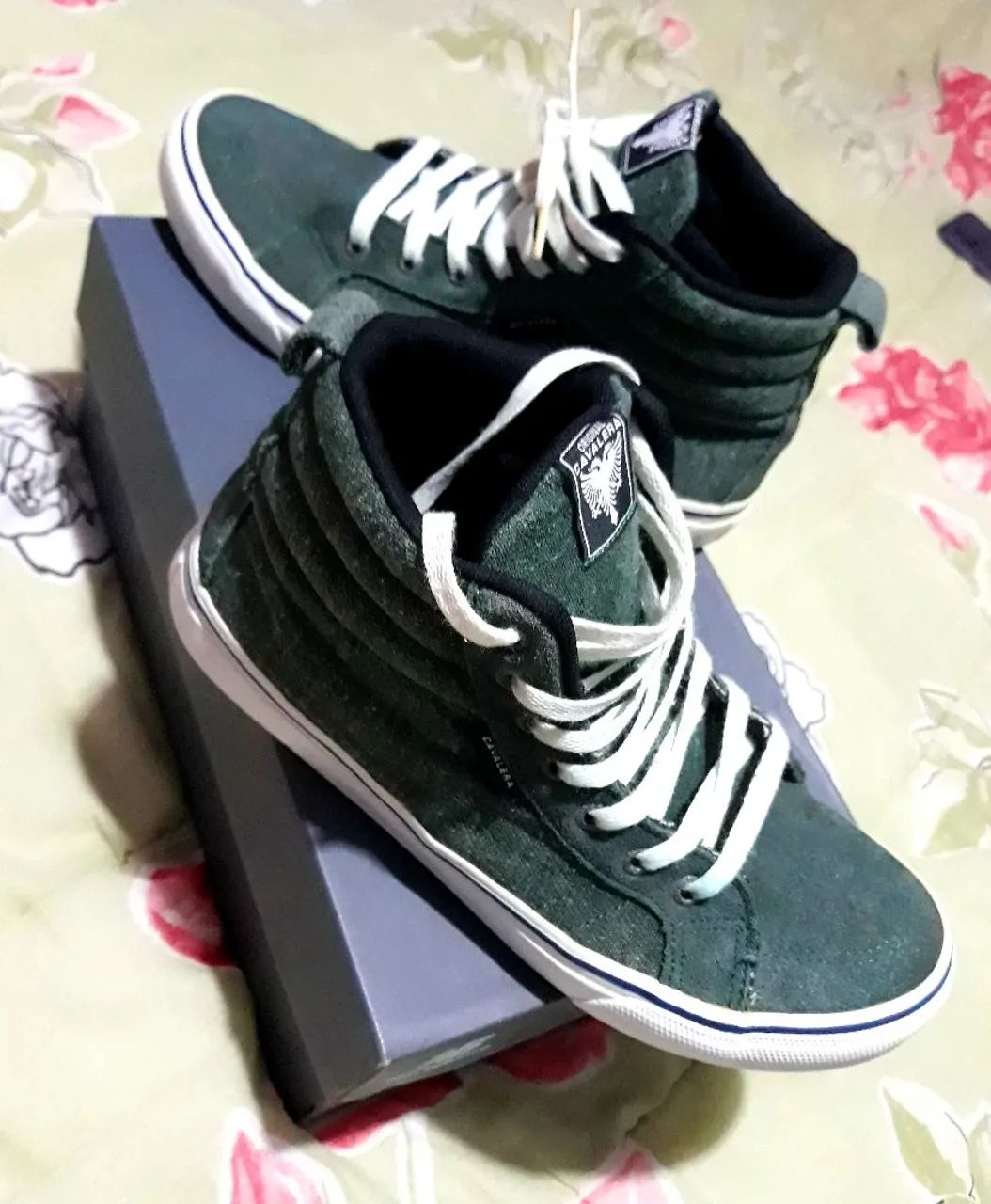 Tenis Cavalera , Excelente Estado , Num.40