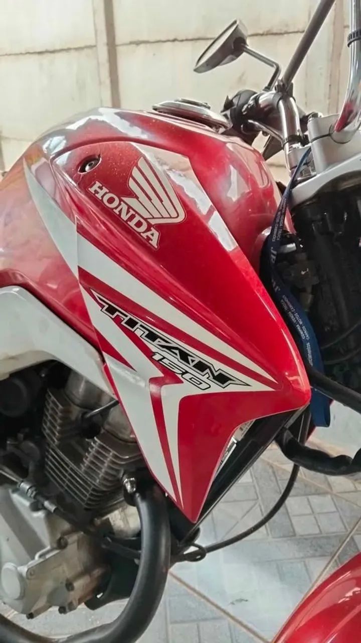 VENDO MOTO TITAN - Foto 2