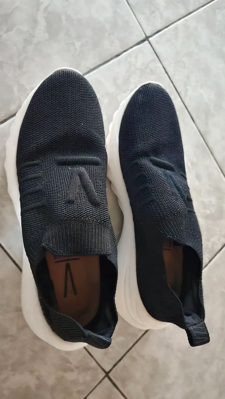 Tenis vizano